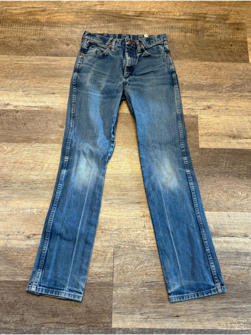Wrangler Vintage Wash Straight Jeans - Medium Blue